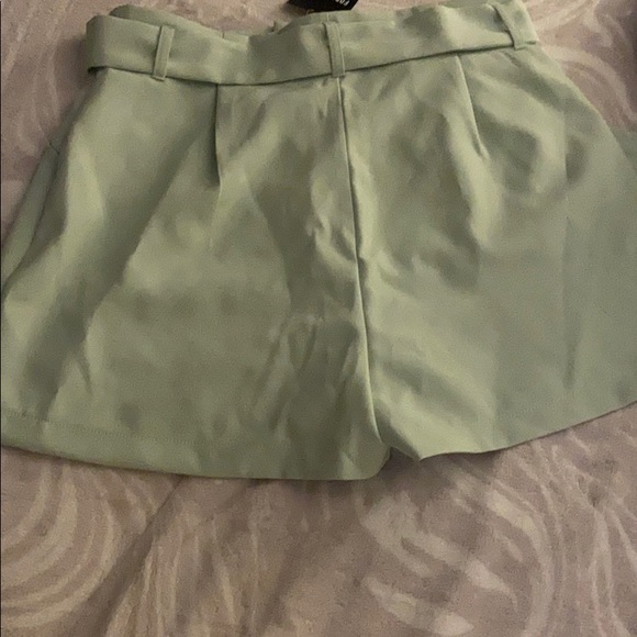 Shorts - Picture 2 of 3